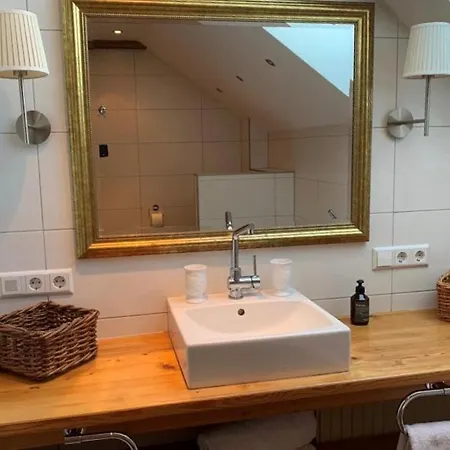Aigner Apartment *